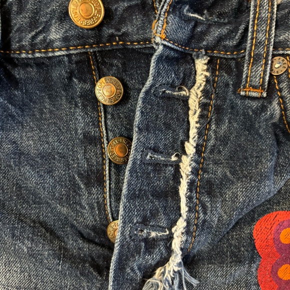 We The Free People Fields Of Sun Painted Butterfly Cutoff Jean Shorts Women’s 24 - Picture 5 of 6